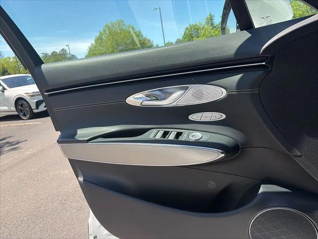 2025 Genesis GV70 Advanced AWD