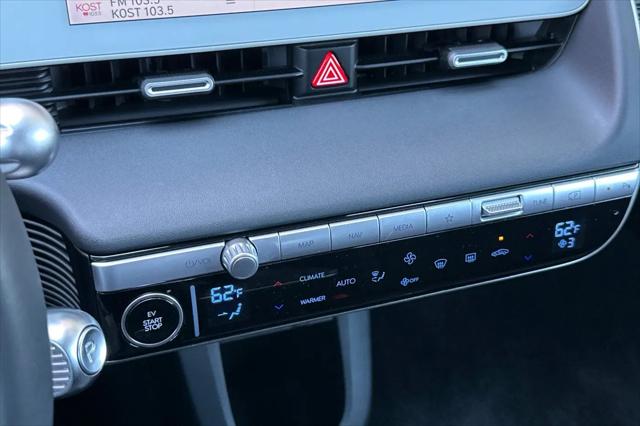 2024 Hyundai IONIQ 5 SE Standard Range