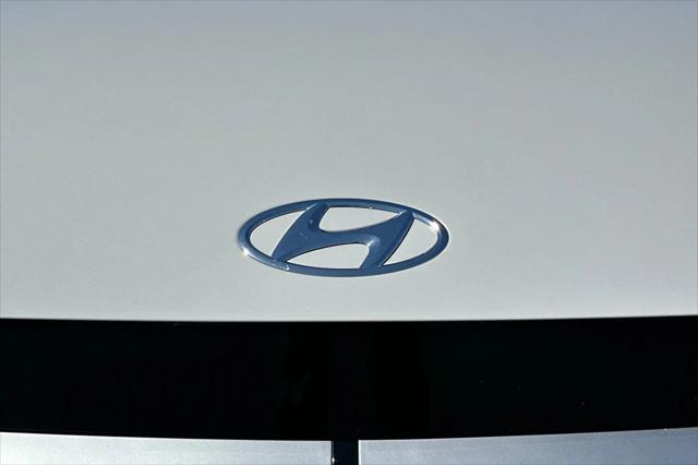 2024 Hyundai IONIQ 5 SE Standard Range
