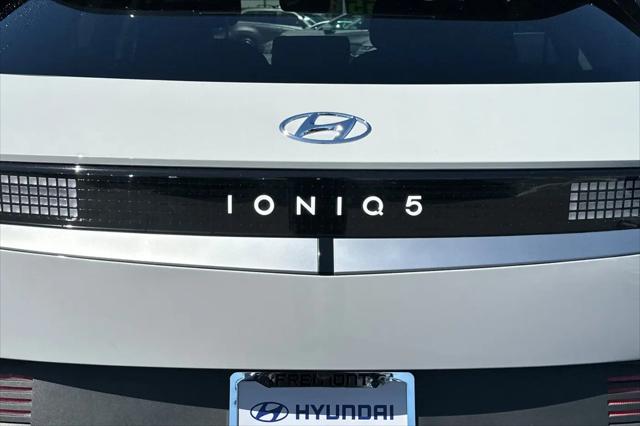 2024 Hyundai IONIQ 5 SE Standard Range