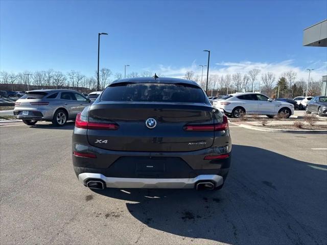 2023 BMW X4 xDrive30i