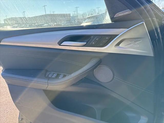 2023 BMW X4 xDrive30i