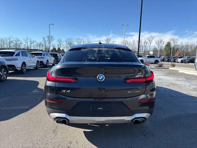 2023 BMW X4 xDrive30i