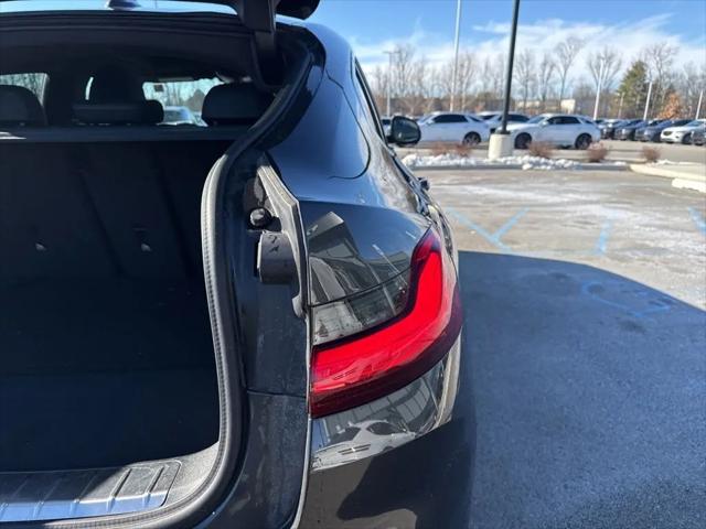 2023 BMW X4 xDrive30i
