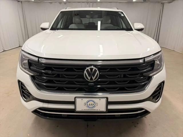 2024 Volkswagen Atlas Cross Sport 2.0T SEL Premium R-Line