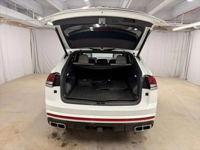 2024 Volkswagen Atlas Cross Sport 2.0T SEL Premium R-Line