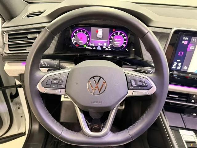 2024 Volkswagen Atlas Cross Sport 2.0T SEL Premium R-Line