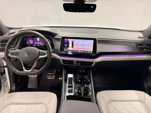2024 Volkswagen Atlas Cross Sport 2.0T SEL Premium R-Line