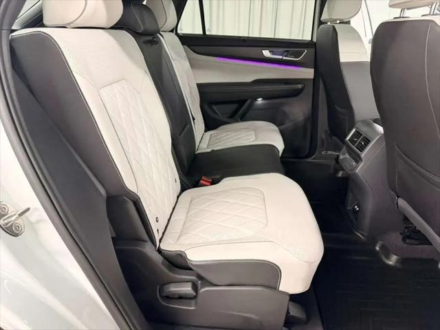 2024 Volkswagen Atlas Cross Sport 2.0T SEL Premium R-Line