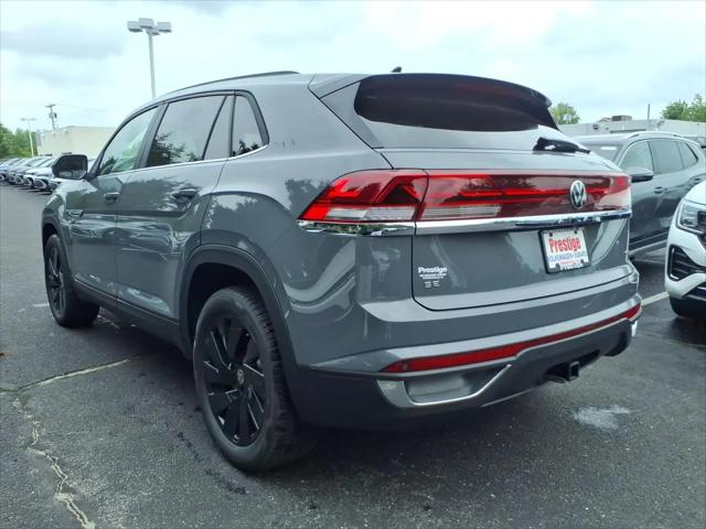 2026 Volkswagen Atlas Cross Sport SE with Technology