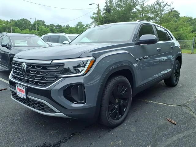 2026 Volkswagen Atlas Cross Sport SE with Technology