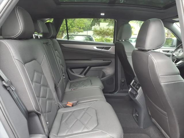 2026 Volkswagen Atlas Cross Sport SE with Technology