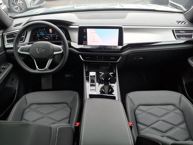 2026 Volkswagen Atlas Cross Sport SE with Technology