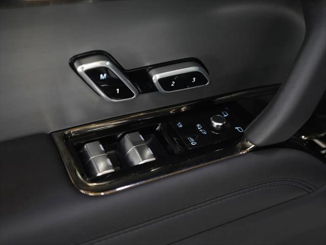 2025 Land Rover Range Rover Sport P360 SE