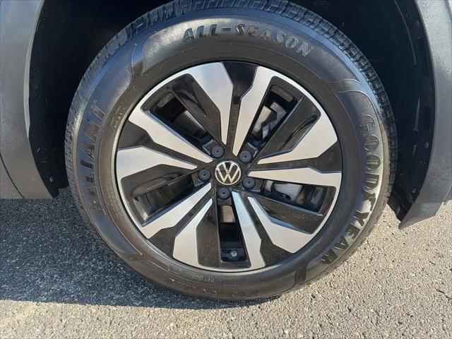 2024 Volkswagen Atlas Cross Sport 2.0T SE