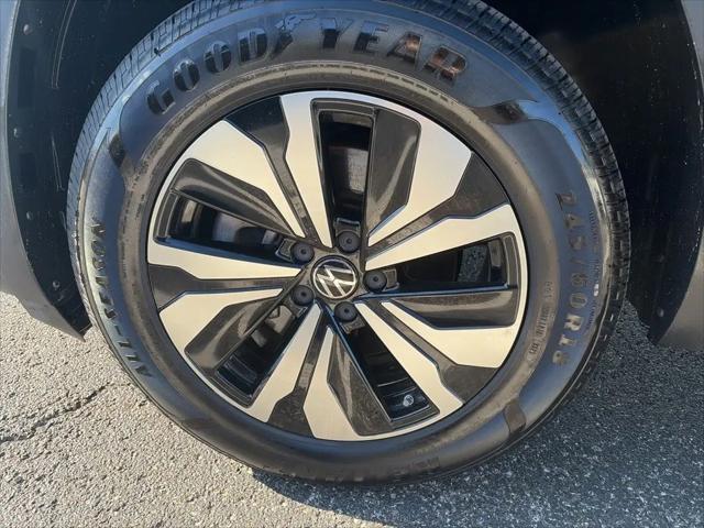2024 Volkswagen Atlas Cross Sport 2.0T SE