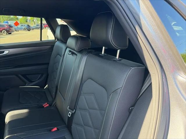 2024 Volkswagen Atlas Cross Sport 2.0T SE