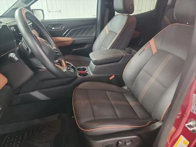 2024 GMC Canyon 4WD AT4
