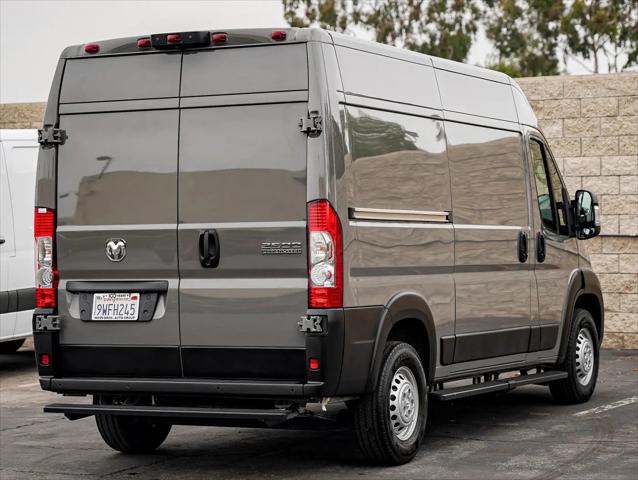 2025 Ram ProMaster 2500 Cargo Van Tradesman High Roof 136" WB w/Pass Seat