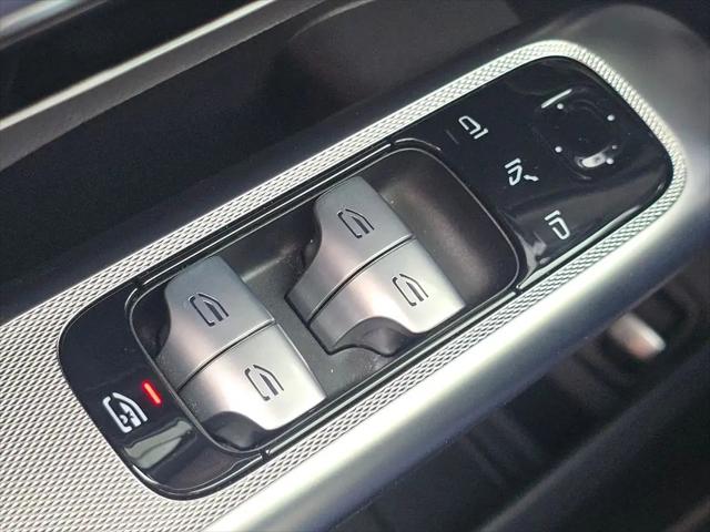 2026 Mercedes-Benz GLC 350e 4MATIC
