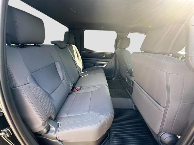 2026 Toyota Tundra SR5 CrewMax 5.5' Bed