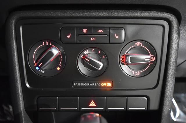 2015 Volkswagen Beetle 1.8T Classic