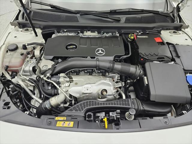 2022 Mercedes-Benz A 220 A 220