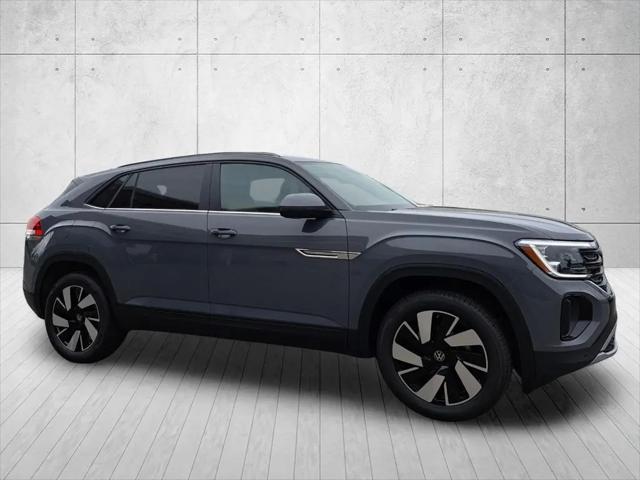 2026 Volkswagen Atlas Cross Sport SE with Technology