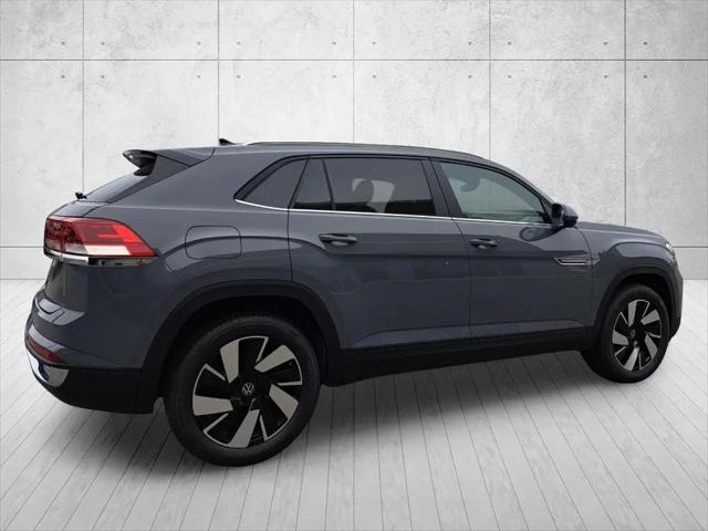 2026 Volkswagen Atlas Cross Sport SE with Technology