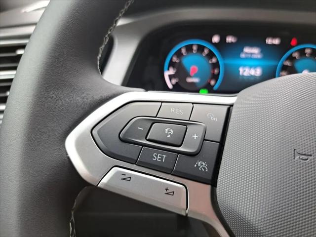2026 Volkswagen Atlas Cross Sport SE with Technology
