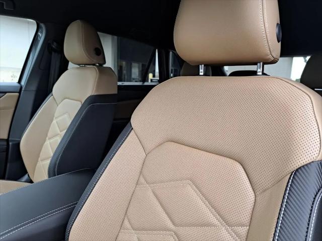 2026 Volkswagen Atlas Cross Sport SE with Technology