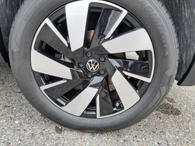 2026 Volkswagen Atlas Cross Sport SE with Technology