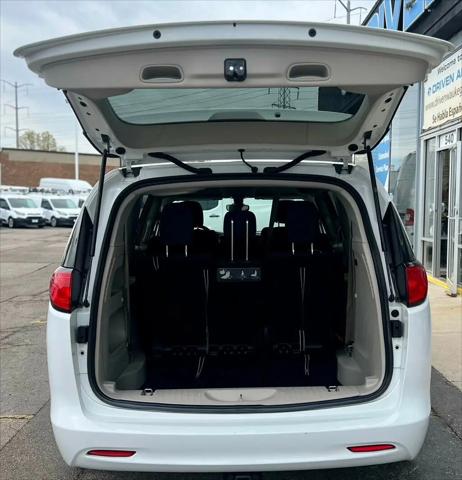 2017 Chrysler Pacifica LX