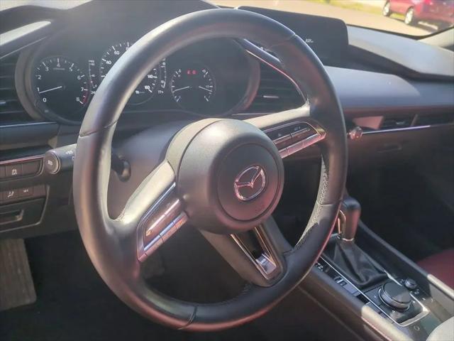 2023 Mazda Mazda3 2.5 S Carbon Edition