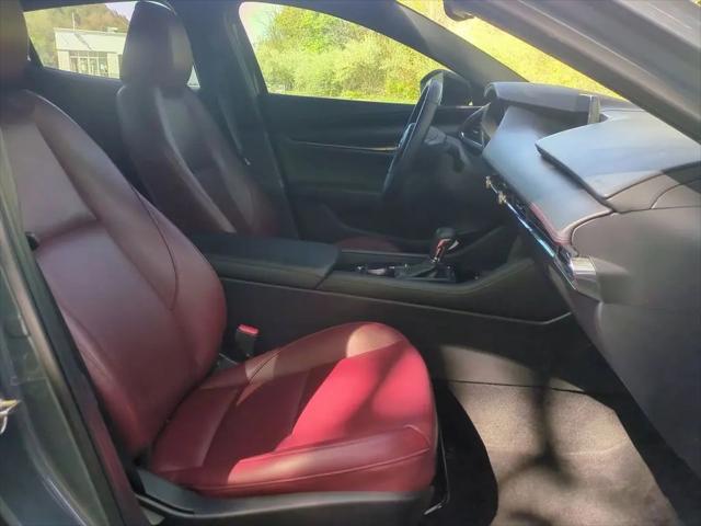 2023 Mazda Mazda3 2.5 S Carbon Edition