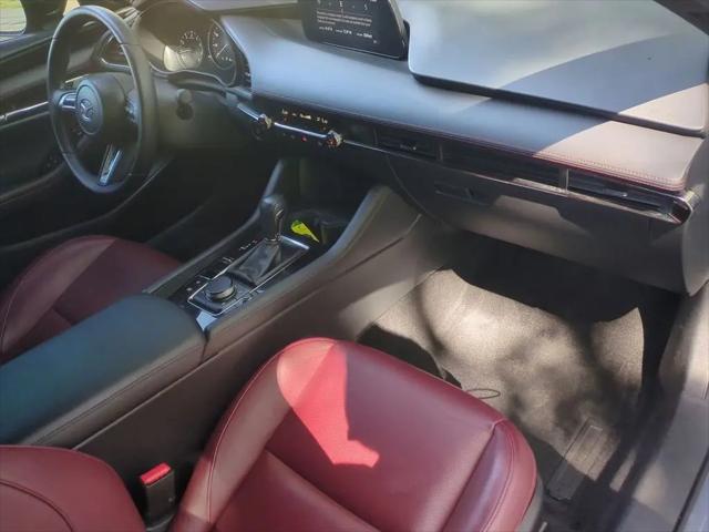 2023 Mazda Mazda3 2.5 S Carbon Edition