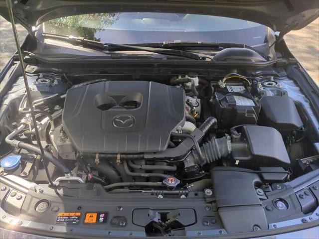 2023 Mazda Mazda3 2.5 S Carbon Edition