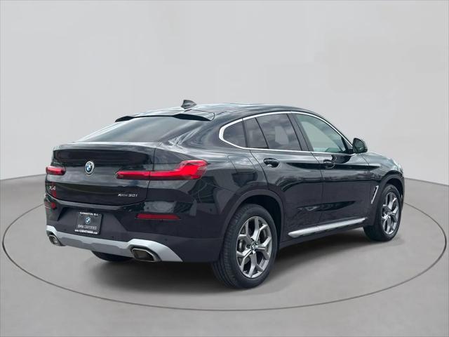 2025 BMW X4 xDrive30i