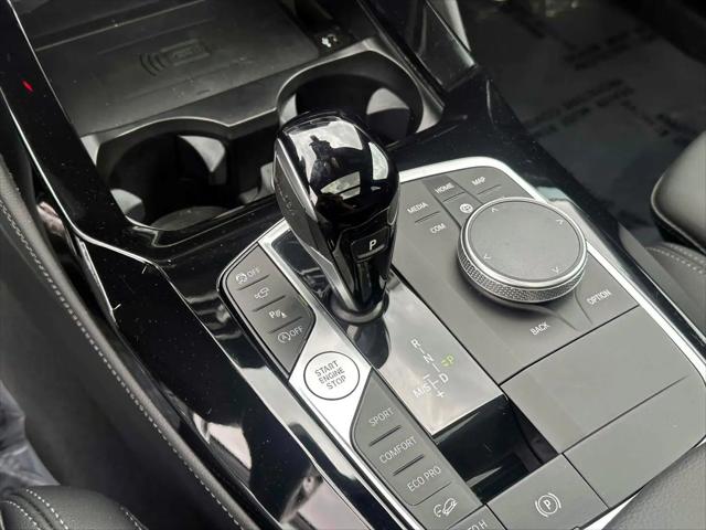 2025 BMW X4 xDrive30i