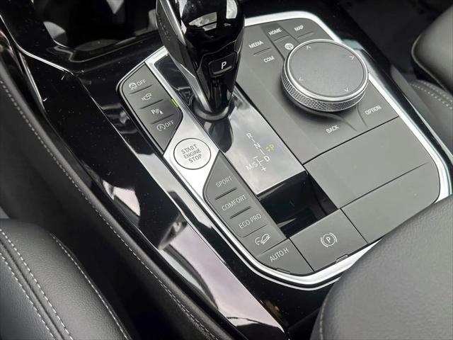 2025 BMW X4 xDrive30i