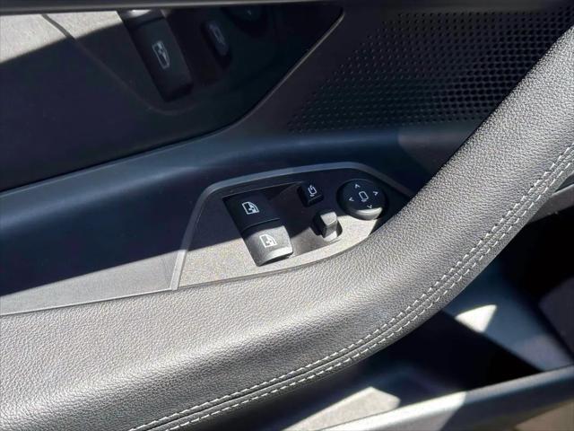 2025 BMW M240 i xDrive