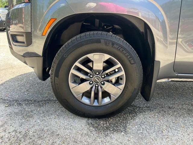 2025 Nissan Frontier Crew Cab SV 4x4