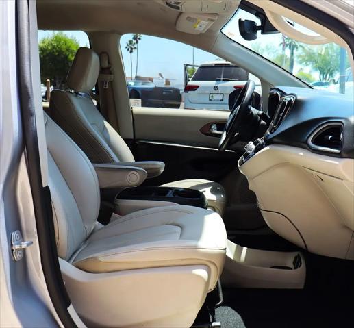 2021 Chrysler Voyager LXI