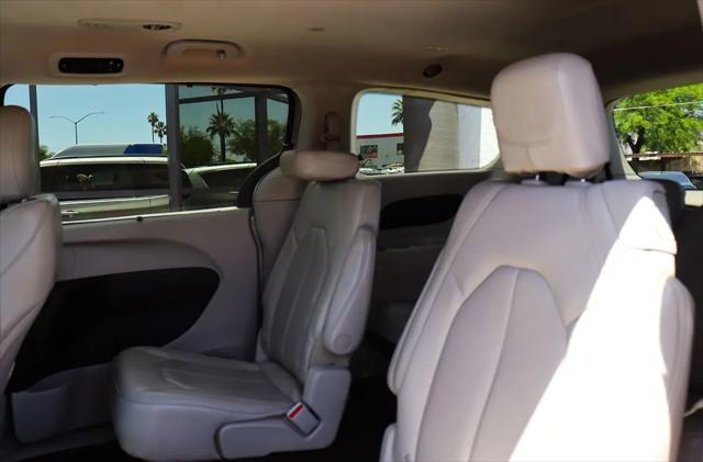 2021 Chrysler Voyager LXI