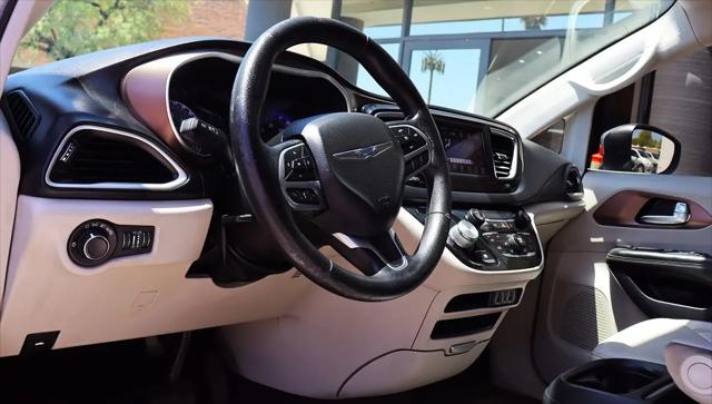 2021 Chrysler Voyager LXI