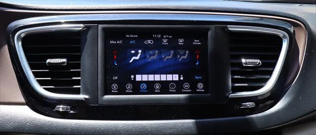 2021 Chrysler Voyager LXI