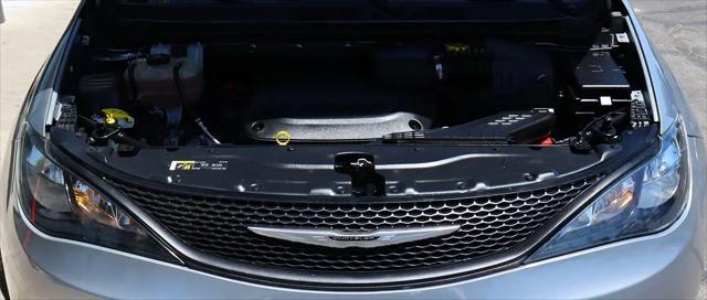 2021 Chrysler Voyager LXI