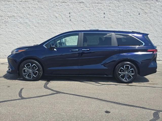 2025 Toyota Sienna Platinum