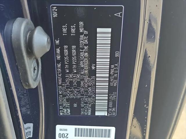 2025 Toyota Sienna Platinum