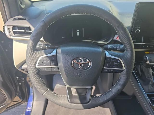 2025 Toyota Sienna Platinum